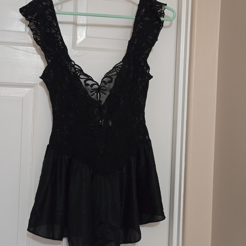 Elegant Black Lace Dress